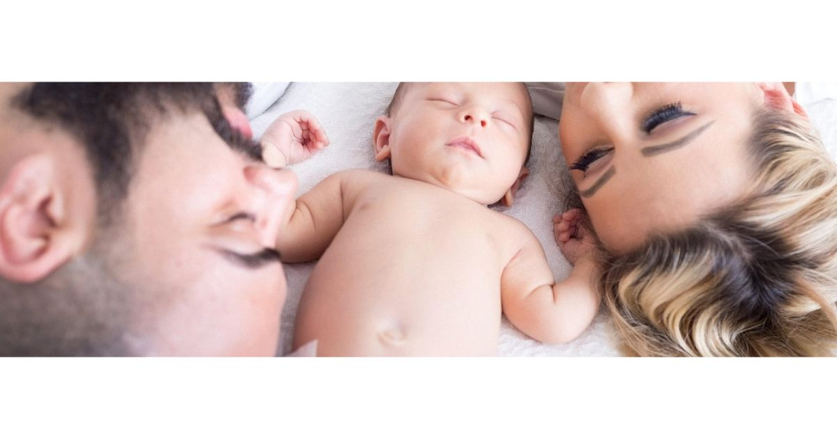How Much Sleep Does a Newborn Need? Expert Week-by-Week Guide